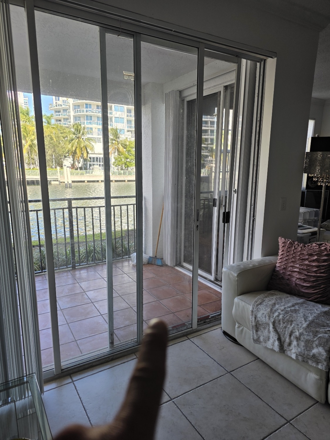 sliding door glass repair Bal Barbour 33154